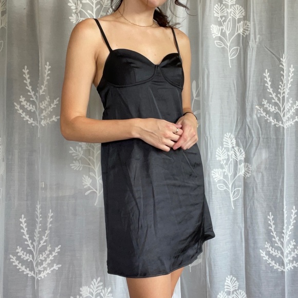 Black satin mini dress - Picture 2 of 4